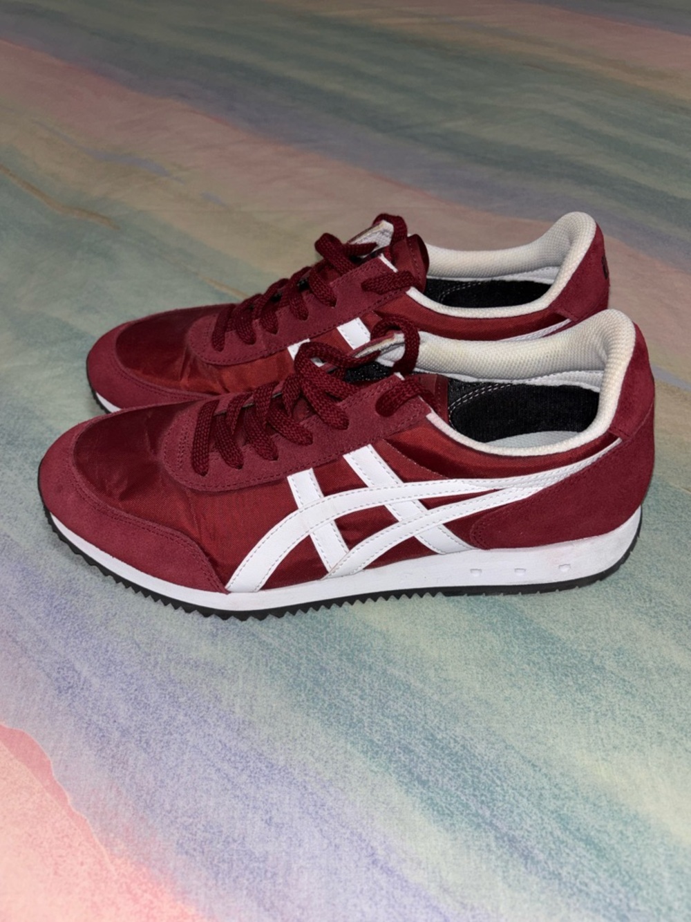 ASICS Men's size 8 Onitsuka Tiger Ultimate 81 Beet Juice Red Running Shoes